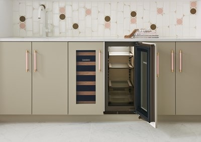 Sub-Zero 15" Designer Undercounter Beverage Center - Panel Ready
