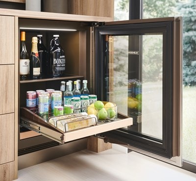 Sub-Zero 24" Designer Undercounter Beverage Center - Panel Ready