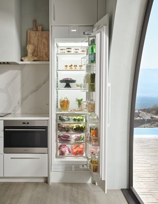 Sub-Zero 24" Designer Column Refrigerator - Panel Ready