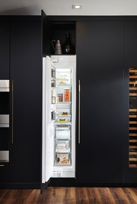 Sub-Zero 18" Designer Column Freezer with Ice Maker - Panel Ready