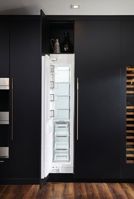 Sub-Zero 18" Designer Column Freezer with Ice Maker - Panel Ready